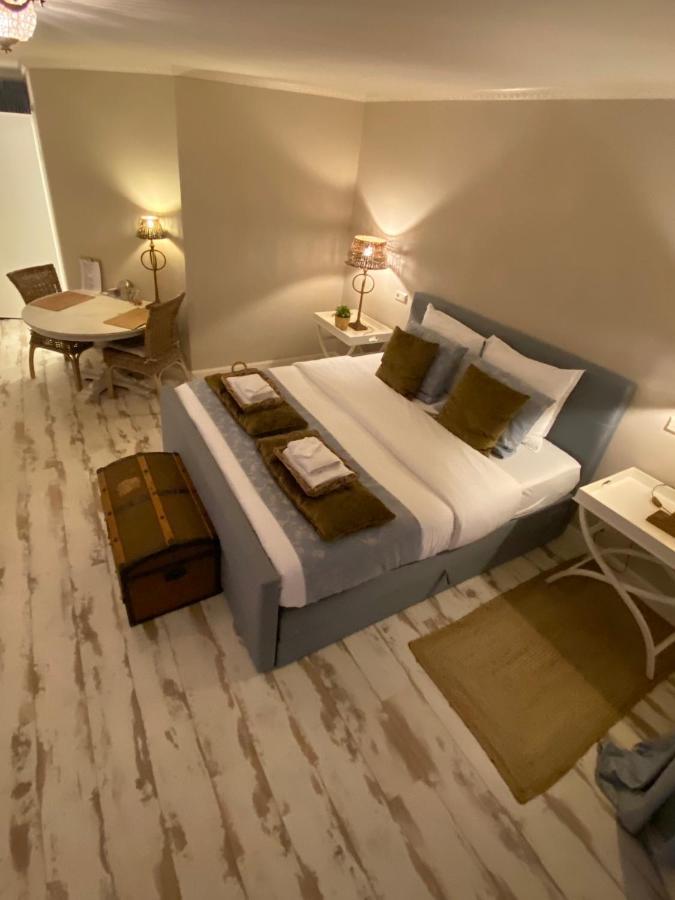 הוכבין De Vijverkamer-----Prive Diner Op De Kamer Mogelijk!! מראה חיצוני תמונה